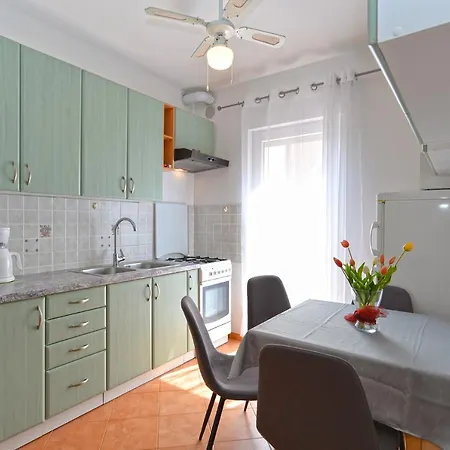 Apartment Valbandon 2232 *